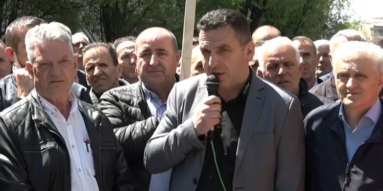 “Pritni deri në fund të majit për një shpërblim”, Llumnica tregon “gënjeshtrën” e Bordit të KEK-ut