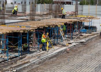 ​Bie importi i materialeve të ndërtimit dhe metaleve në Shqipëri