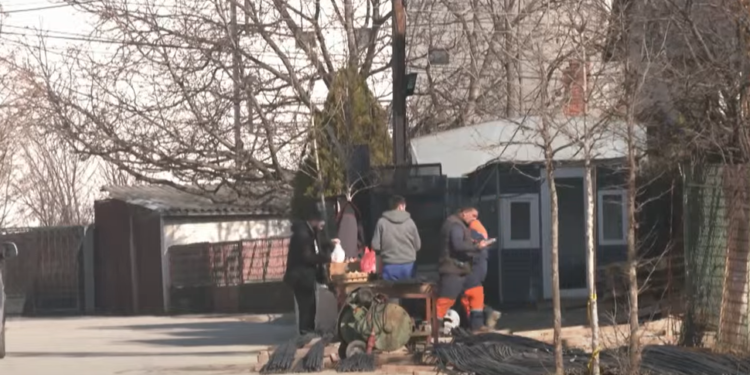 Zëvendësimi i punëtorëve me pajisjeve të automatizuara