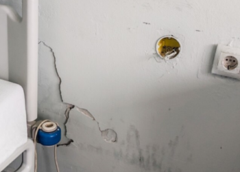 Papastërti e prishje në disa klinika të QKUK-së