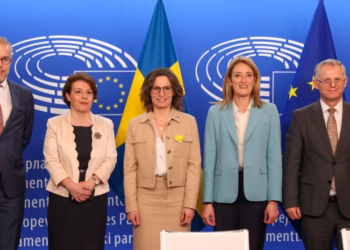 Komisioni Evropian përshëndet nënshkrimin e liberalizimit të vizave për Kosovën