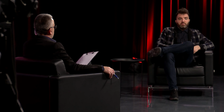 Sadiku thotë se derisa Kosova ka probleme politike, qytetarët do të kenë mangësi me të dhënat në internet