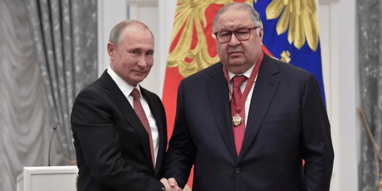 ShBA sanksionon mbi 120 subjekte që mbështesin pushtimin rus të Ukrainës