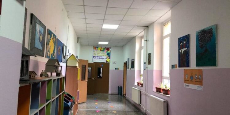 Migrimi po zbrazë shkollat e Kosovës