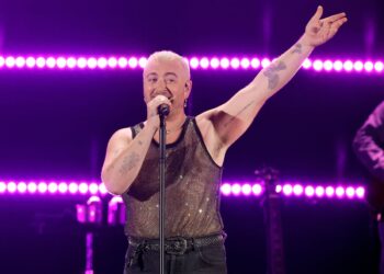 Sam Smith detyrohet të anulojë sërish koncertet e turneut për shkak se është sulmuar nga një virus misterioz