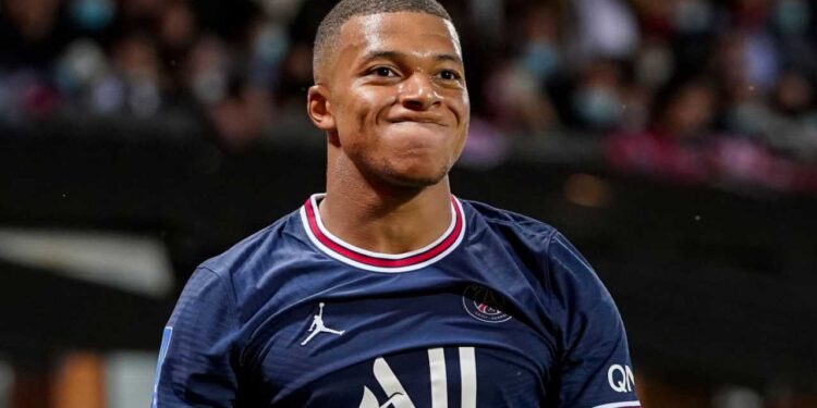 PSG nuk heq dorë nga Mbappe