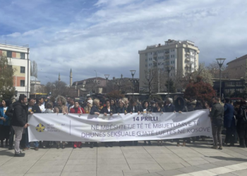 ​Nis marshi në mbështetje të të mbijetuarve të dhunës seksuale gjatë luftës në Kosovë
