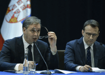 Nis takimi i Vuçiqit me serbët e Kosovës në Rashkë