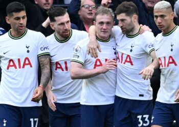 Në kërkim të trajnerit, Tottenham dëshiron të “grabisë” objektivin e Chelsea-t