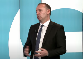 ShSKUK ende pa bord drejtues, Zemaj e quan luftë të egër interesash