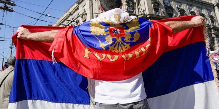 E djathta në Serbi proteston kundër marrëveshjes me Kosovën