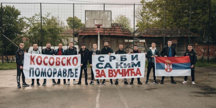 Disa serbë nga Kosova raportohet se janë nisur për të marrë pjesë në takimin e Vuçiqit