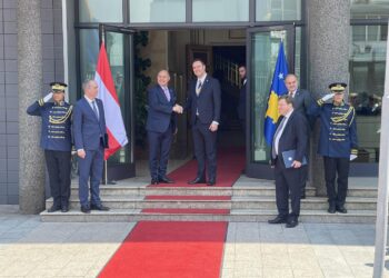 Konjufca pret në takim homologun e tij nga Austria