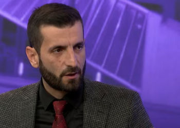 Demahasaj: Kryetarët në veri ta dëgjojnë ambasadën amerikane, hapja e urës mund të sjell pasoja