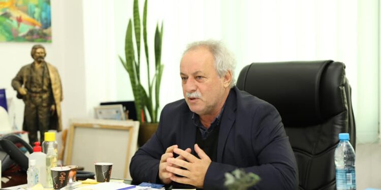 Kryetari i Fushë-Kosovës gjobitet me 4 mijë euro