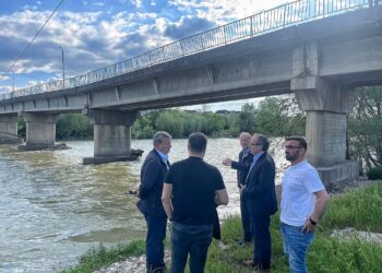 Hoti: Bllokada e projekteve kapitale ka shkaktuar 1 miliard euro dëme për qytetarët dhe ekonominë