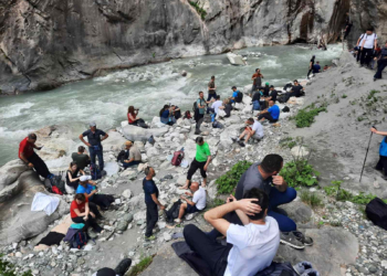 Shoqëria Bjeshkatare “Maja” viziton Lumin e Gashit ne Tropojë