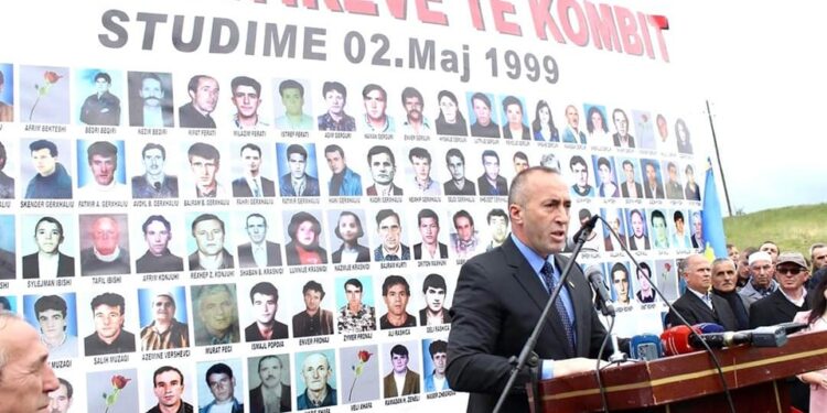 Haradinaj përkujton martirët e masakrës së Studimes së Vushtrrisë