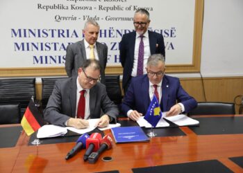 GIZ-i i jep Kosovës pajisje 210 mijë euro për menaxhim të mbetjeve medicinale