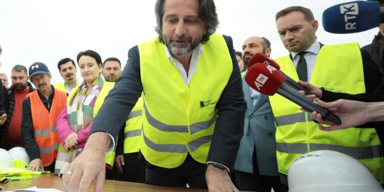 Vihet gurthemeli i shkollës së re në Veternik