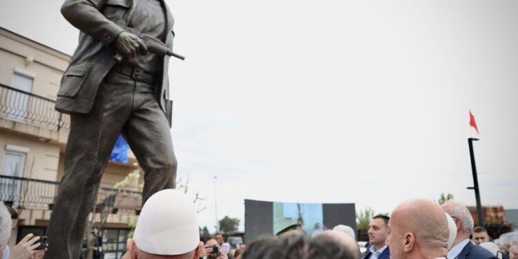 Haradinaj: Kontributi i Fahri Fazliut në shërbim të lirisë së Atdheut do të nderohet ndër breza