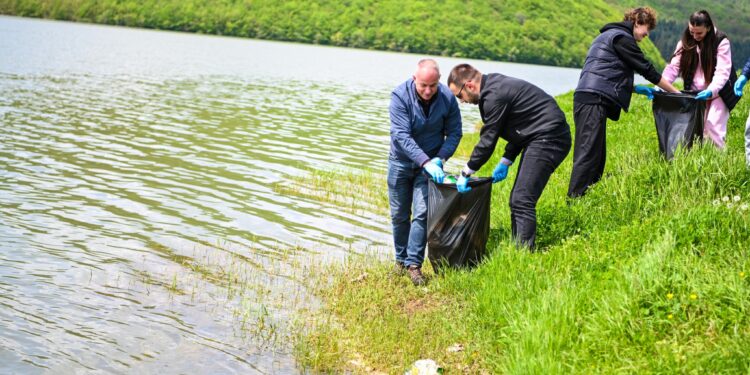 Pastrohet hapësira rreth Liqenit të Batllavës