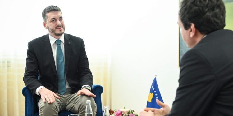 Zv/ministri i ri i Arsimit: Do vazhdojmë angazhimin për ndryshime thelbësore