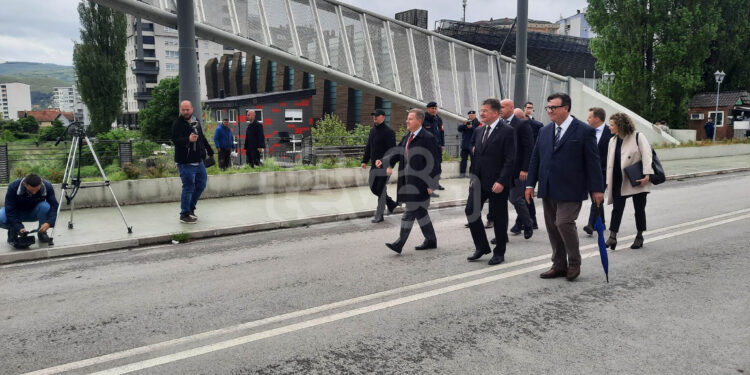 Përfundon takimi i Lajçakut me kryetarin Bedri Hamza