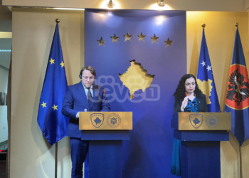 Varhelyi: Kosova duhet të luftojë korrupsionin dhe krimin e organizuar