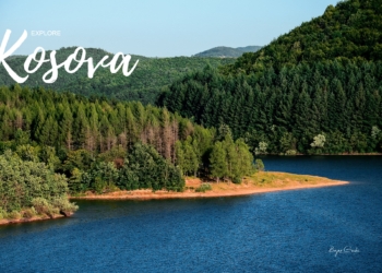 Serbët me mesazhe nacionaliste në faqen që promovon Kosovën