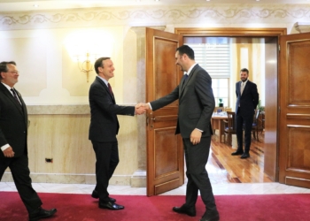 Konjufca me senatorët amerikanë: S’mund të ketë Asociacion që cenon sovranitetin