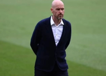 Ten Hag dhe drejtuesit marrin vendimin, nxjerrin në merkato sulmuesin