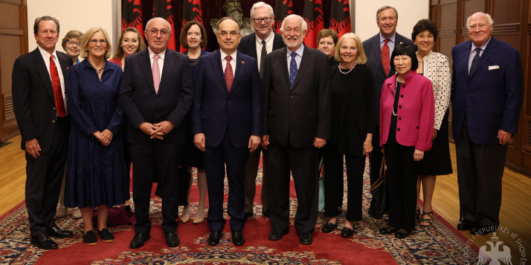 Begaj-diplomatëve amerikanë: Dialogu Kosovë-Serbi të përfundojë me njohje reciproke