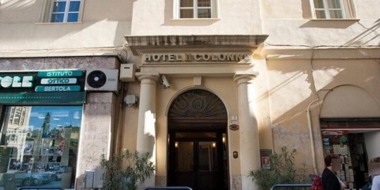 Bie nga dritarja e hotelit në Itali, vdes kryebashkiaku polak