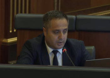 Selmanaj: Me Deklaratën për të Zhdukurit, Qeveria po e fajëson UÇK-në për zhdukjen e serbëve