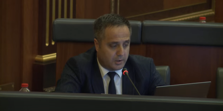 Selmanaj: Me Deklaratën për të Zhdukurit, Qeveria po e fajëson UÇK-në për zhdukjen e serbëve