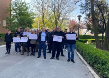 ​Bizneset e vogla në kryeqytet kërkojnë t’u lejohet përdorimi i frigoriferëve në kiosqe