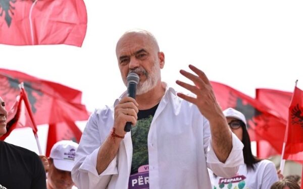 ​Rama për kundërshtarët e tij politikë: Komuniteti iu ka parë vetëm sherrin