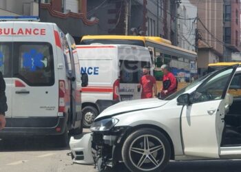 Aksident në “Kodrën e Trimave”, raportohet për të lënduar