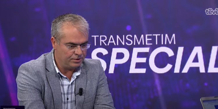 Fetoshi: Zhvillimet në veri, betejë e apetiteve të Vuçiqit