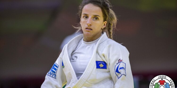 Distria Krasniqi ndalet në gjysmëfinale, tani kërkon të bronztën