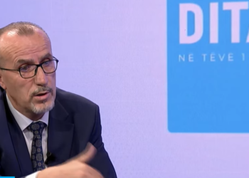 Haxhiu: Nëse s’plotësohen kushtet për mjekët, pas disa viteve klinika të caktuara mund të mbyllen