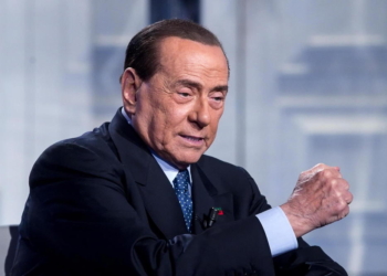 Berlusconi lirohet nga spitali pas 45 ditësh