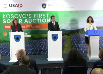 Kurti bashkë me Power shpall ankandin për parkun me energji solare