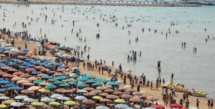 Kosovarët nuk e ndërrojnë Durrësin për pushimet e verës