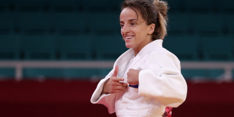 Distria Krasniqi magjishëm në gjysmëfinale, mposht kundërshtaren për 20 sekonda