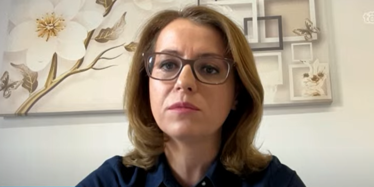 Haliti: Të rikualifikohet aktakuza për infermierët që sulmuan të moshuarën, veprimet e tyre ishin të qëllimshme