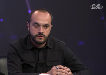 Gazetari i Tëvë1 tregon se si u larguan nga lokali ku mbetën të mbyllur për tri orë