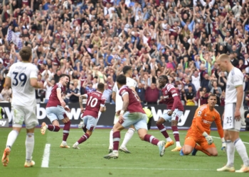 West Ham përmbys Leeds United dhe e fundos në tabelë