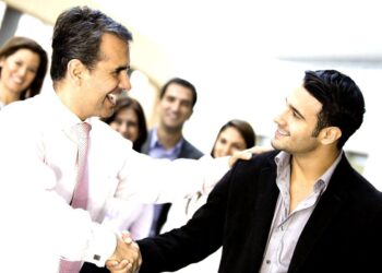 Si të keni raporte të mira me shefin në punë